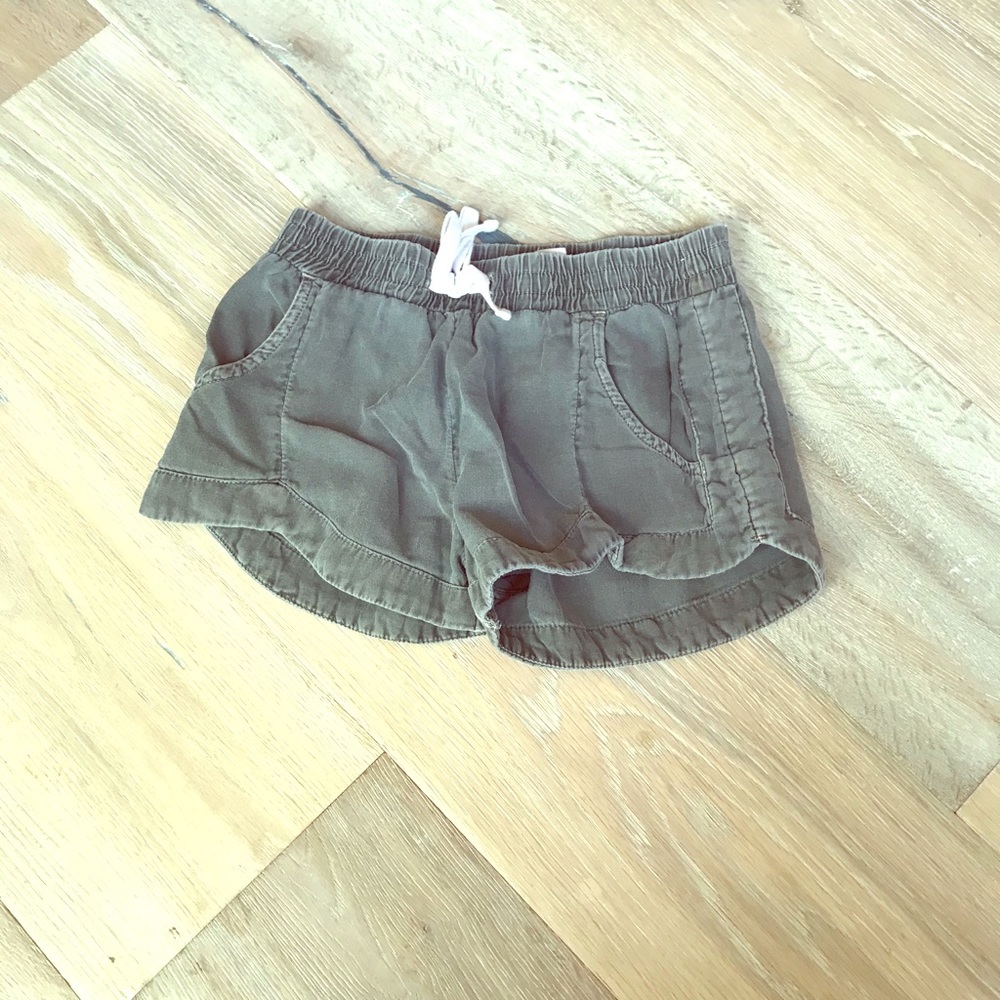 Gray shorts